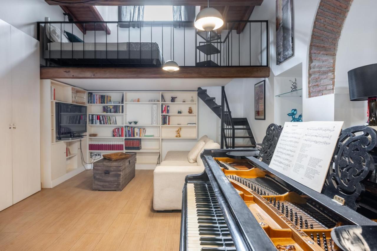Musician Apartment Colosseo With Piano Roma Ngoại thất bức ảnh
