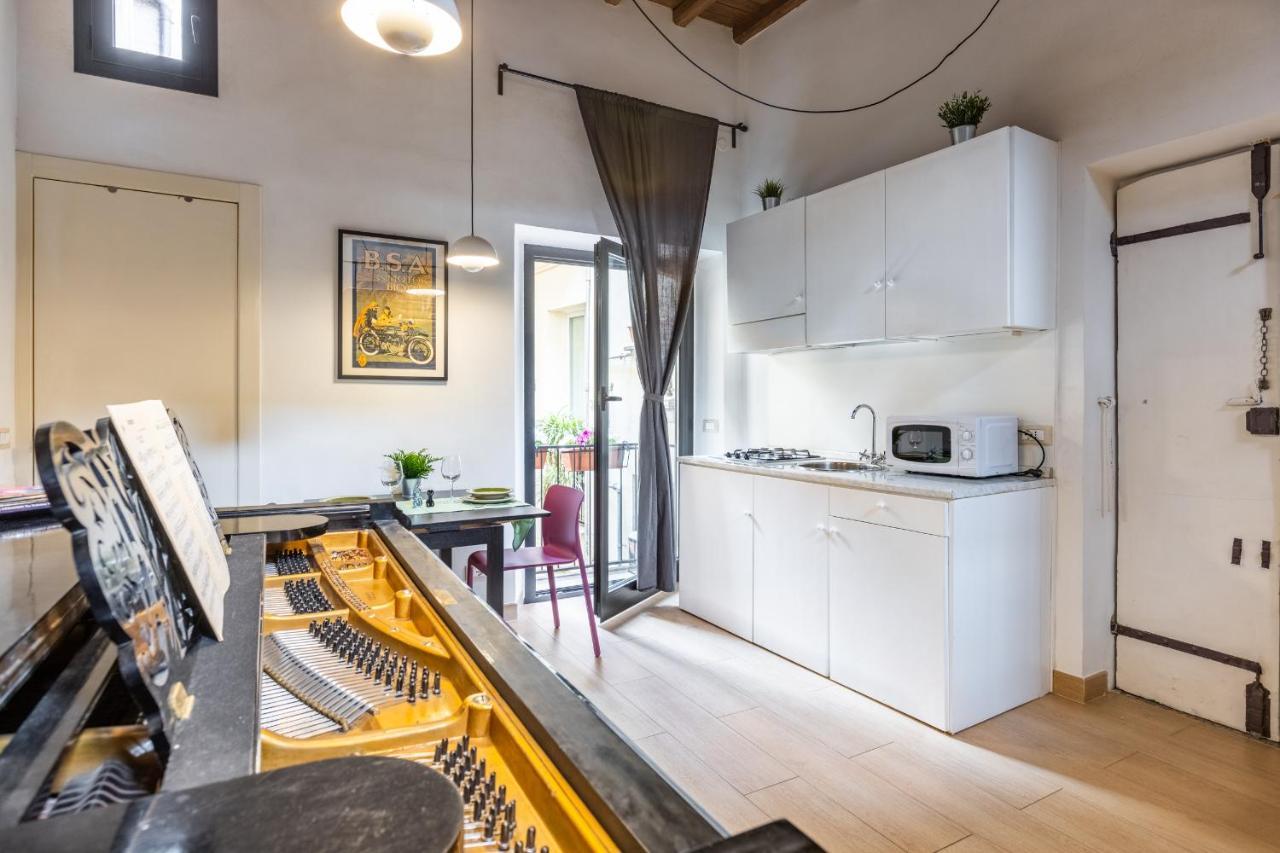 Musician Apartment Colosseo With Piano Roma Ngoại thất bức ảnh